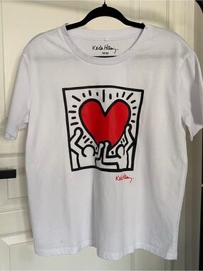 Keith Haring Graphic Tee w/ Two Men Holding a Heart